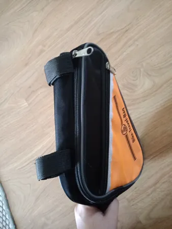 کیف زیر تنه دوچرخه طرح سه گوش کد MG17 سایز بزرگ