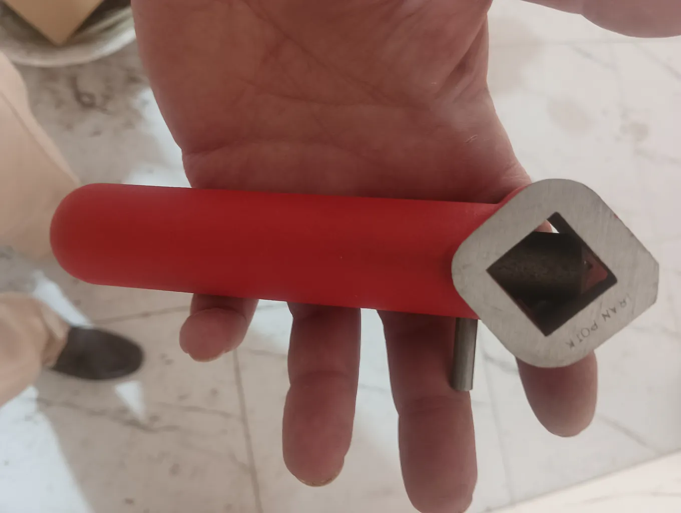 نگهدارنده سنبه های حروف کوب و شماره کوب دستی ایران پتک LK 9910