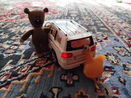 ماشین بازی چه ژی مدل فلزی 6 درب بازشو تویوتا دودزا