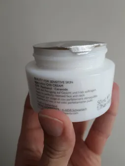 کرم جوان کننده دکلره مدل کیوتن حجم 50 میلی لیتر