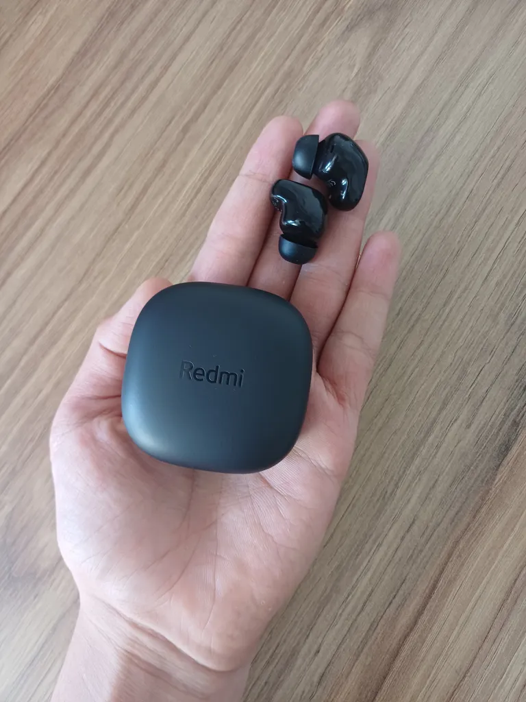 هدفون بلوتوثی شیائومی مدل Redmi Buds 6 Play