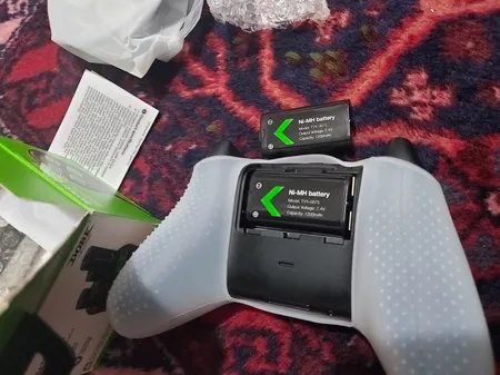 پایه شارژر و باتری دسته بازی ایکس باکس سریز و وان دابی مدل TYX-0645S