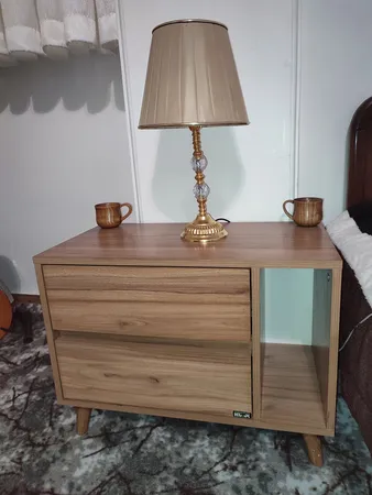 میز پاتختی صنعت و هنر چوبی کوتوک مدل پارولا