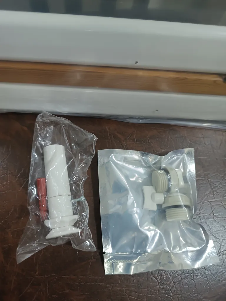 رادیاتور حوله خشک کن هاتیپس مدل آلومینیومی آلترمو 50*60 white