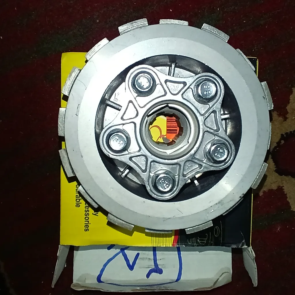 چهار شاخ کلاچ و صفحه کلاج موتور سیکلت اونو مدل 81 مناسب برای هوندا 200 سی سی