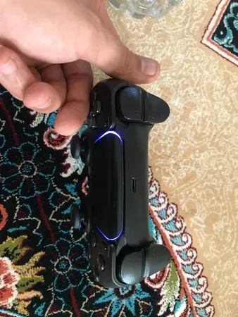 دسته بازی پلی استیشن 4 مدل T28