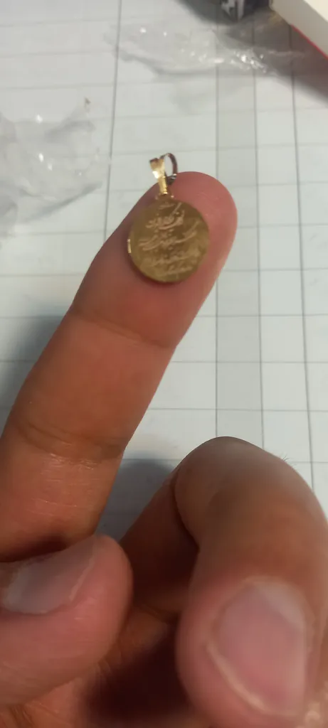 آویز گردنبند طلا 18 عیار دخترانه مدل نوزادی