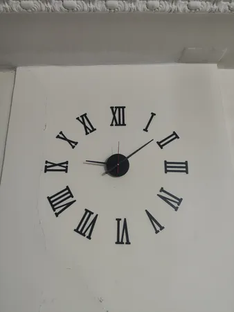 ساعت دیواری دکوراتیو مدل طرح رومی سایز 120