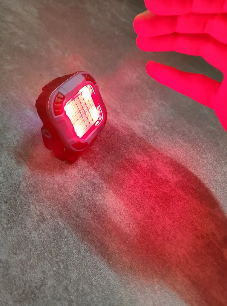 چراغ اضطراری مدل W8129 با نور چند رنگ