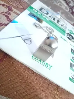 فلش مموری دیتا پلاس مدل Luxury ظرفیت 64 گیگابایت