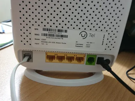 مودم روتر VDSL2/ADSL2 Plus بی سیم یوتل مدل V304F New
