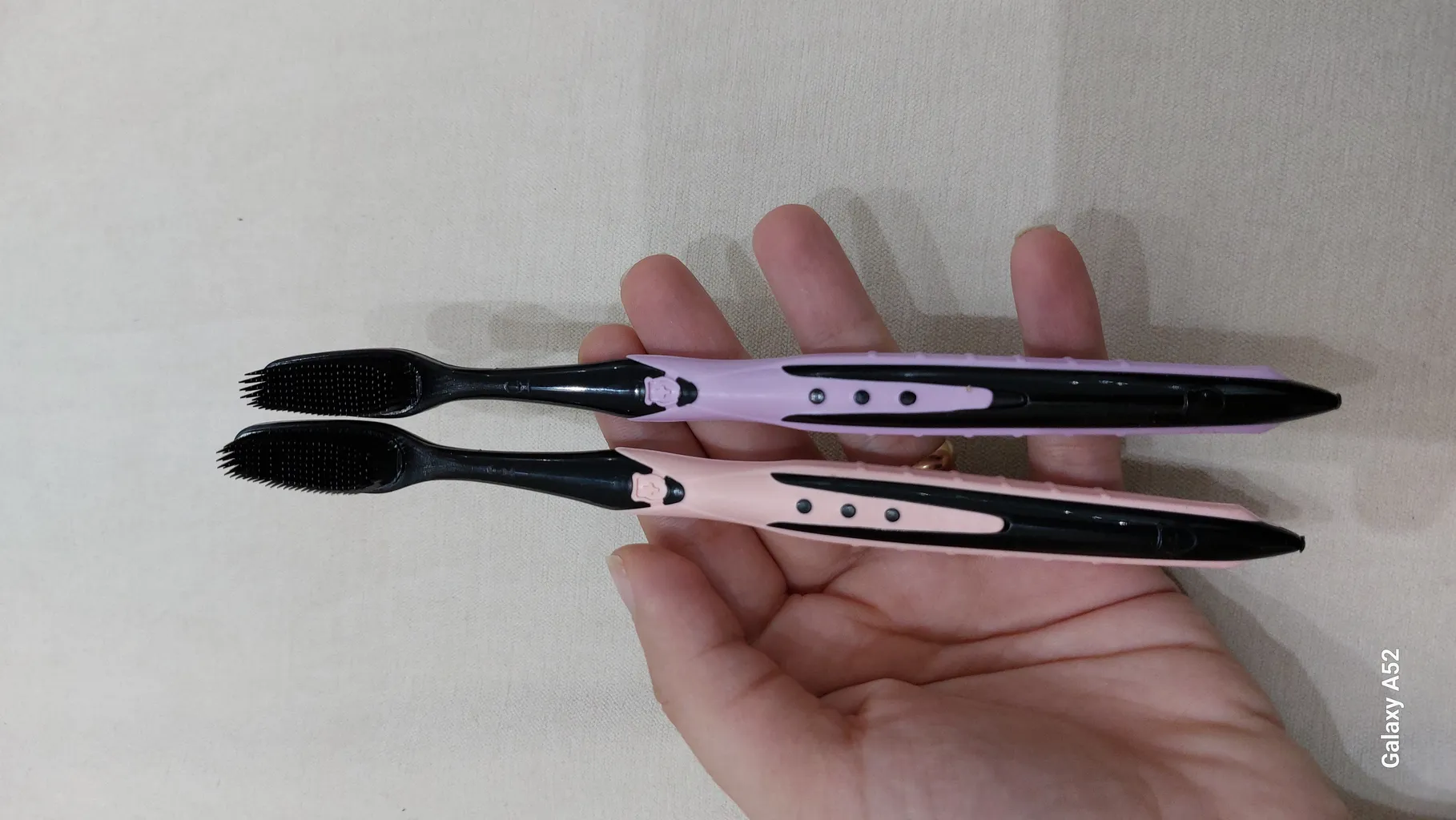 مسواک مکس بیوتی مدل بامبو ذغالی با برس نرم مجموعه 2 عددی