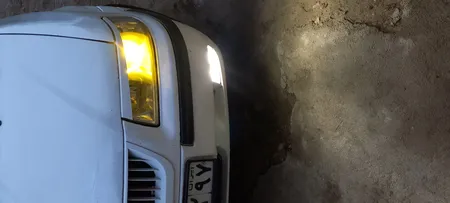 لامپ هدلایت خودرو مدل C6 H7 مناسب برای پژو 206 بسته دو عددی