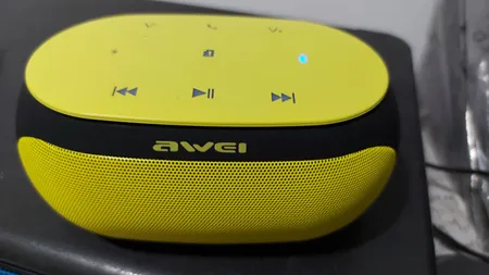 اسپیکر بلوتوثی قابل حمل آوی مدل Y200