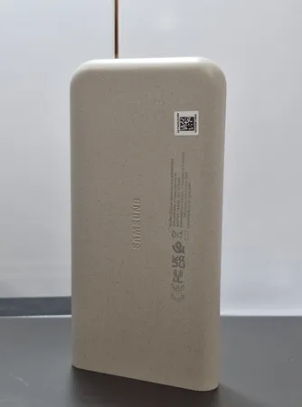 پاوربانک 25 وات سامسونگ مدل EB-P3400 ظرفیت 10000 میلی آمپر ساعت