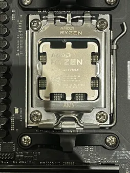 پردازنده مرکزی ای ام دی مدل Ryzen 9 7900X - Tray
