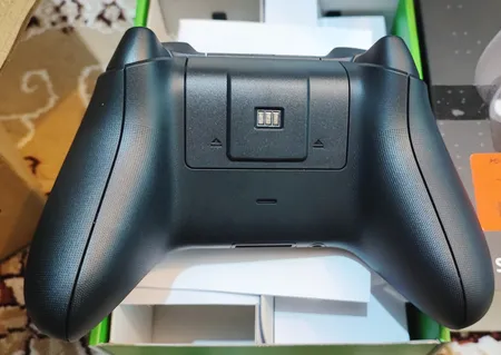 پایه شارژر اسپارک فاکس مدل W20X504 مناسب برای دسته بازی Xbox Series X / S