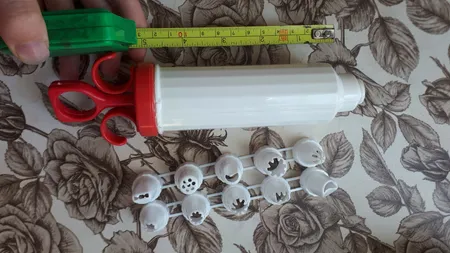 قیف خامه زن آیسینگ ست مدل 002 مجموعه 11 عددی