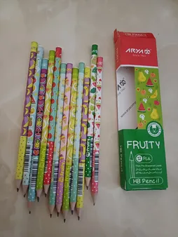 مداد مشکی آریا مدل FRUITY بسته 12 عددی
