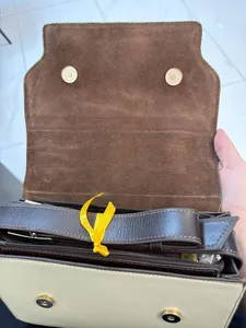 تجریه خرید کیف رودوشی زنانه چرم یلسان مدل نلین کد 121-MC-sz14