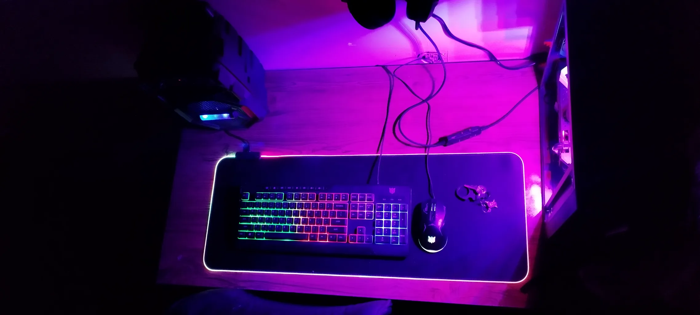 موس پد مخصوص بازی لومینوس مدل RGB