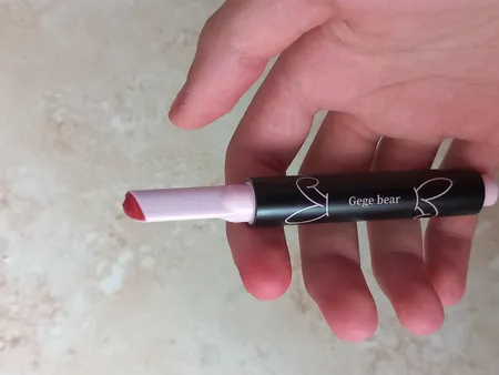 رژ لب جامد گه گه بیر کد 06