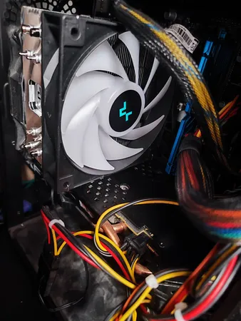 خنک کننده پردازنده دیپ کول مدل AG400 ARGB