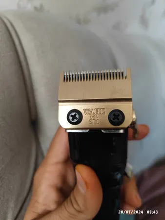 ماشین اصلاح موی سر و صورت وال پروفشنال مدل Cordless Magic Clip 8148