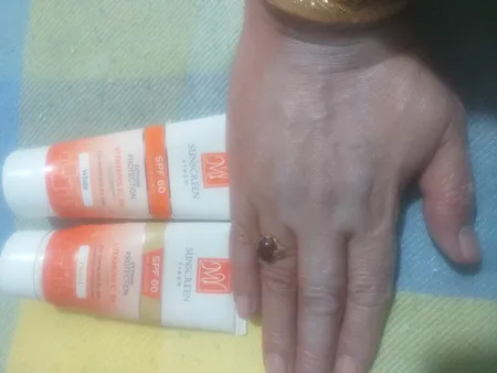 کرم ضدآفتاب بی‌رنگ مای SPF60 مدل Extreme Protection، مناسب پوست‌های نرمال تا خشک، حجم 50 میلی‌لیتر