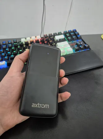 پاوربانک 18 وات اکستروم مدل APB20K22W-B ظرفیت 20000 میلی آمپر ساعت