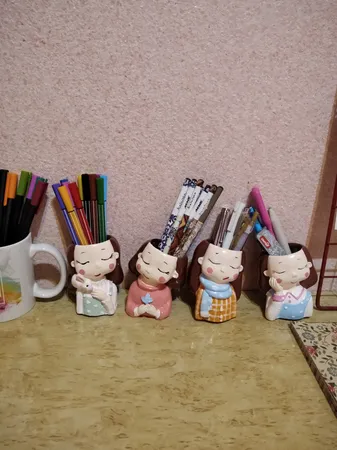 گلدان طرح دختران کاکتوس کد ck111 مجموعه ۴ عددی