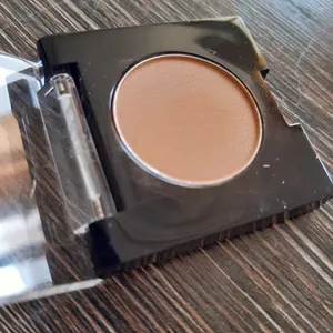 تجریه خرید سایه چشم مای شماره 042