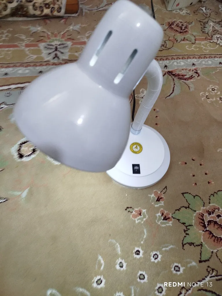چراغ مطالعه صنایع کریم زاده کد DL-113