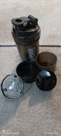 شیکر اسپایدر مدل سه تکه گنجایش 0.5 لیتر