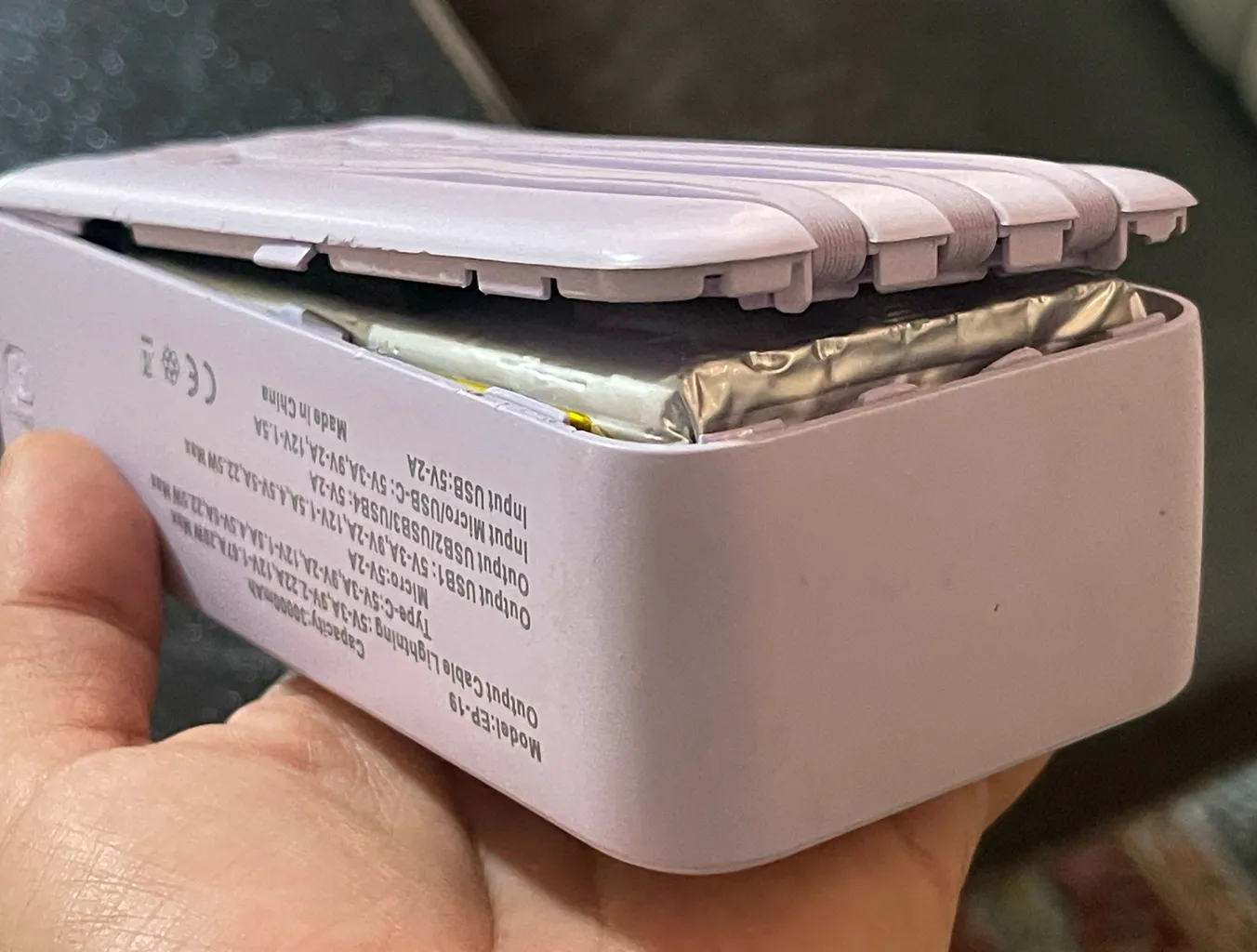 پاوربانک اِیزن پلاس مدل EP-19 ظرفیت 30000 میلی آمپر ساعت