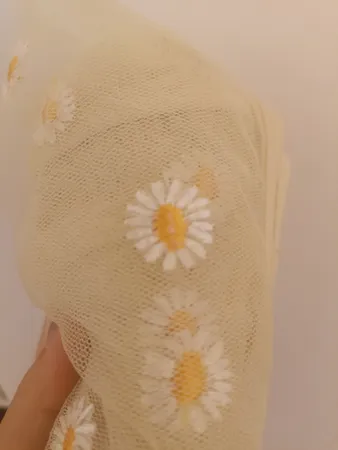 روسری زنانه مدل مینی اسکارف بابونه