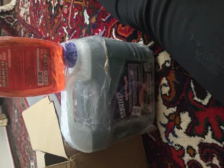 شامپو نانو براق کننده و تمیز کننده بدنه خودرو تیزرو صنعت مدل SH45 حجم 4.4 لیتر