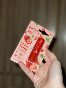 تجریه خرید بالم لب بیول مدل توت فرنگی