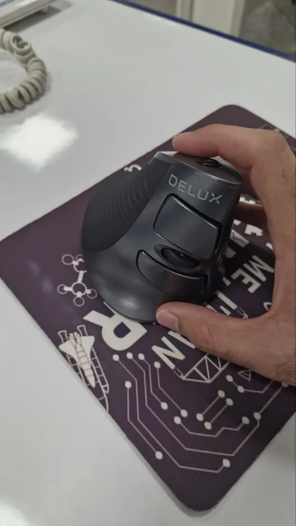 ماوس بی سیم دیلاکس مدل M618G DB