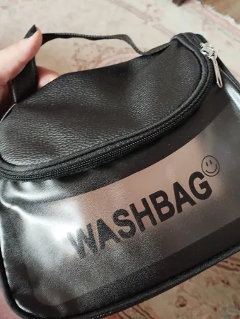 کیف لوازم آرایش زنانه مدل G-28 NEW