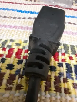 کابل برق سه پین منبع تغذیه کامپیوتر ای پی نت مدل Gold طول 1.5 متر