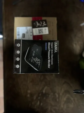 فشارسنج بازویی دیجیتال فاما هلث مدل U81CH