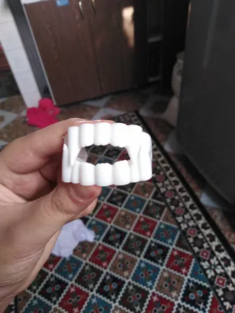 ابزار شوخی طرح دندان دراکولا کد 01