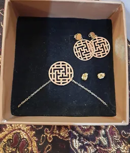 تجریه خرید نیم ست طلا 18 عیار زنانه سهی مدل مهر گردون SS03