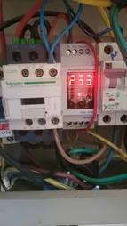 محافظ ولتاژ شیوا امواج مدل VPJN-20