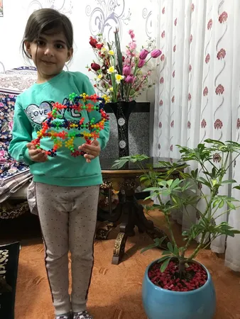 ساختنی ای اف تویز مدل ستاره دنباله دار خرسی