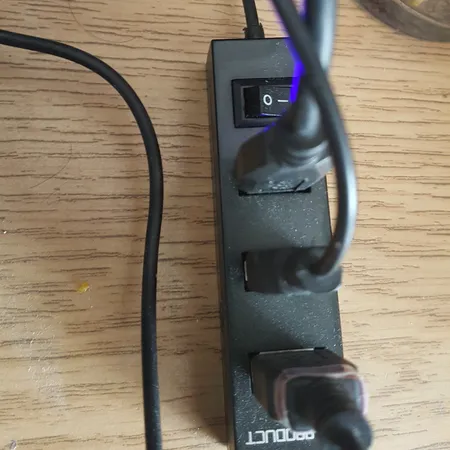 هاب 4 پورت USB 2.0 ایکس پی پروداکت مدل H806