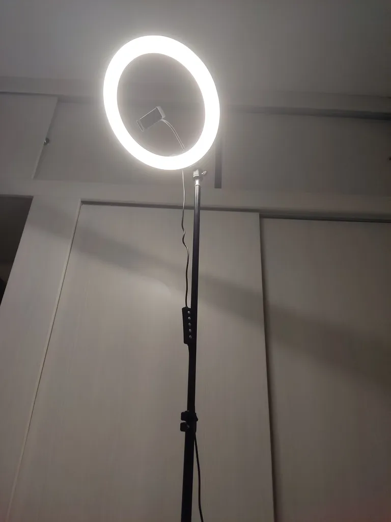 رینگ لایت مدل MJ33-RGB