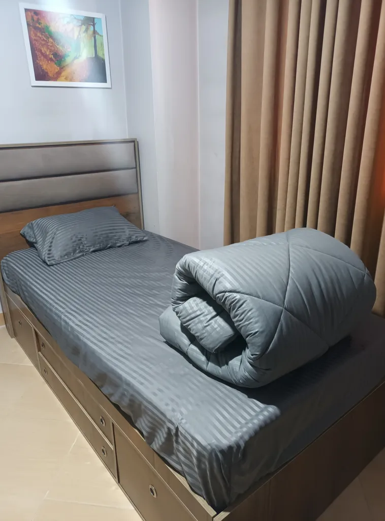 لحاف مانیکاهوم مدل هتلی  parallel plusیک نفره سایز 230×150 سانتی‌ متر