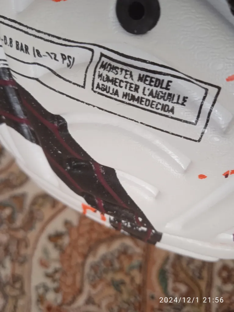 توپ فوتبال مدل پریمیر لیگ 2024